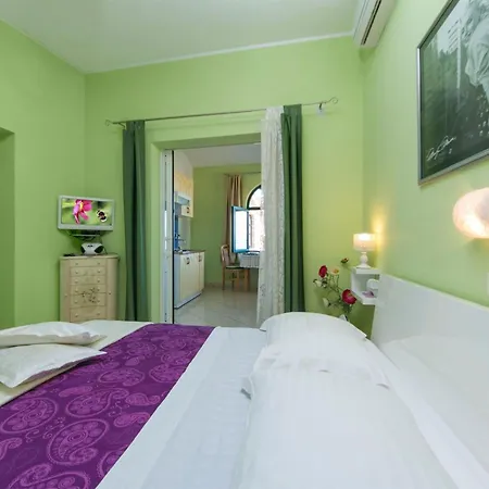 Komfortable Mit Balkon By Interhome