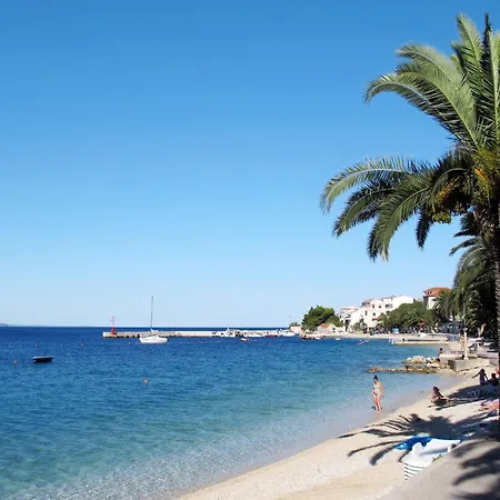 Komfortable Mit Balkon By Interhome Apartman Makarska