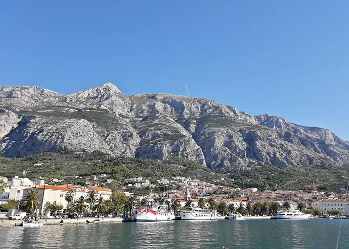 Komfortable Mit Balkon By Interhome